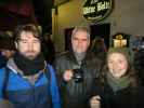 Rafael, Friedrich und Sabine beim Restaurant Witwe Bolte am Weihnachtsmarkt am Spittelberg