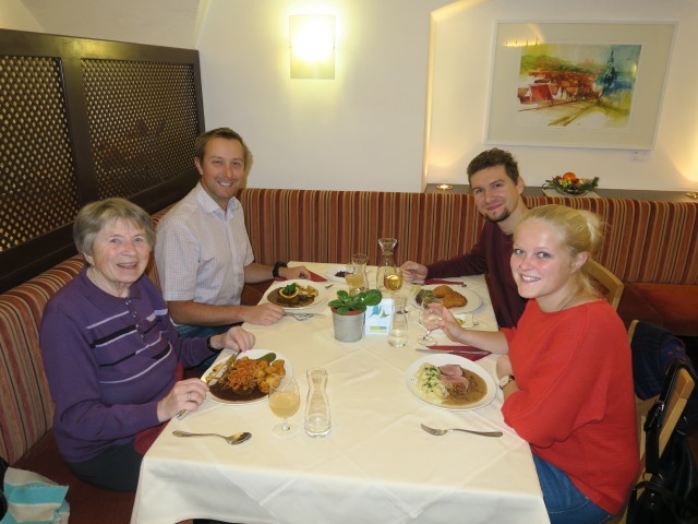 Oma, ich, Norbert und Viktoria im 'Alten Schüttkasten'