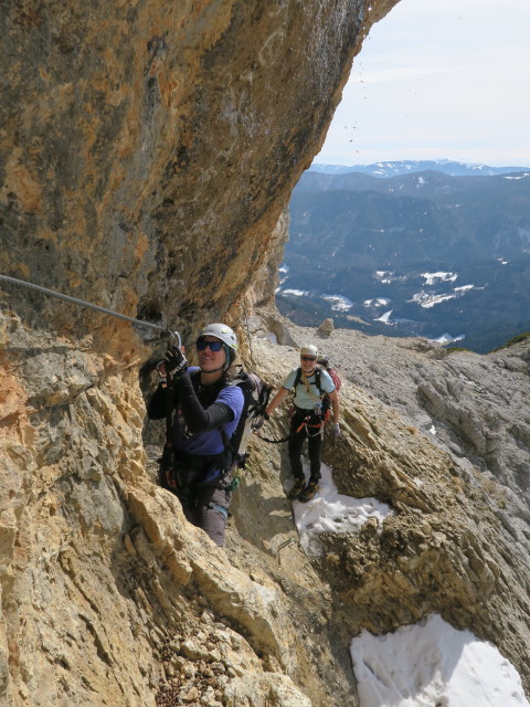 Haid-Klettersteig: Ursula und Josef zwischen erstem und zweitem Steigbaum