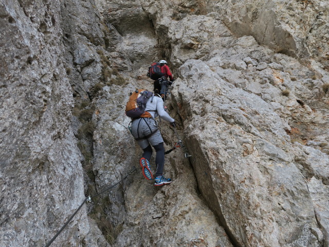 Haid-Klettersteig: Christoph und Gerhard zwischen großem Kessel und Kamin