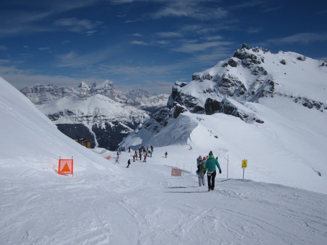 bei der Bergstation des Sessellifts Padon 2, 2.401 m (21. März)