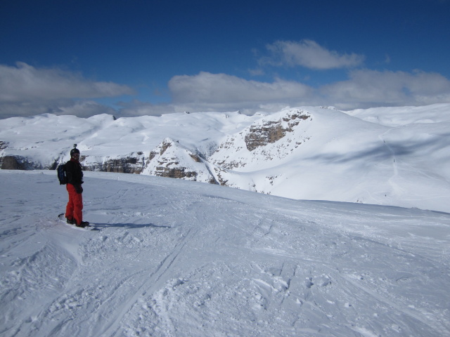 Markus zwischen Forcella Pordoi und Bamberger Hütte (23. März)