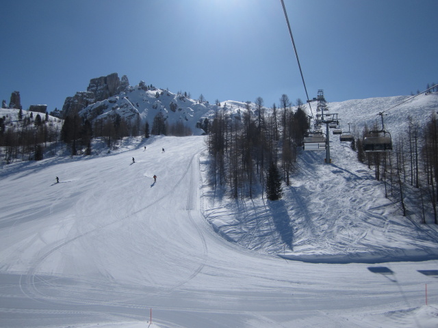 Piste '5 Torri' vom Sessellift 5 Torri aus (24. März)