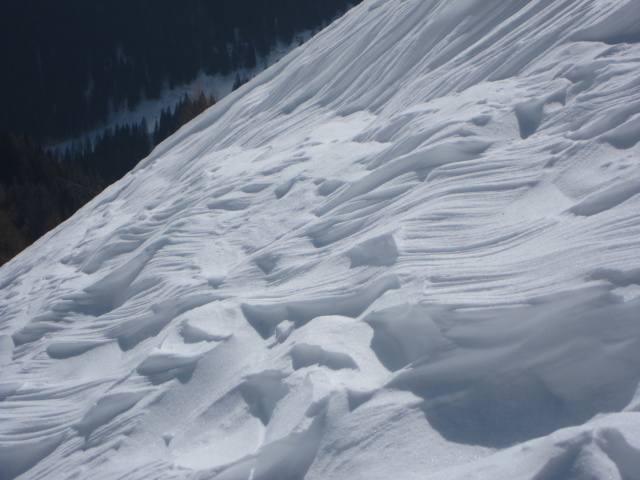 neben der Piste 'Pian dei Sec' (24. März)