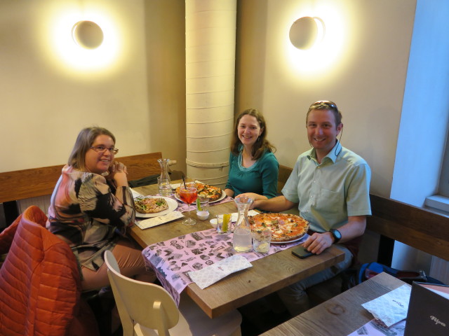 Doris, Sabine und ich in der Pizzeria Riva