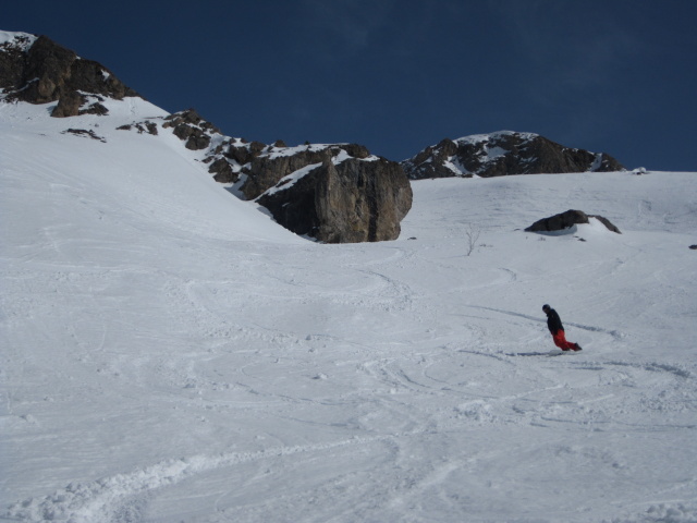 Markus neben der Piste 34 (8. Apr.)