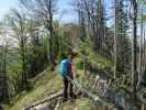 Sabine am Weg E10 zwischen Langlackenmauer und Ochsenkogel (6. Mai)