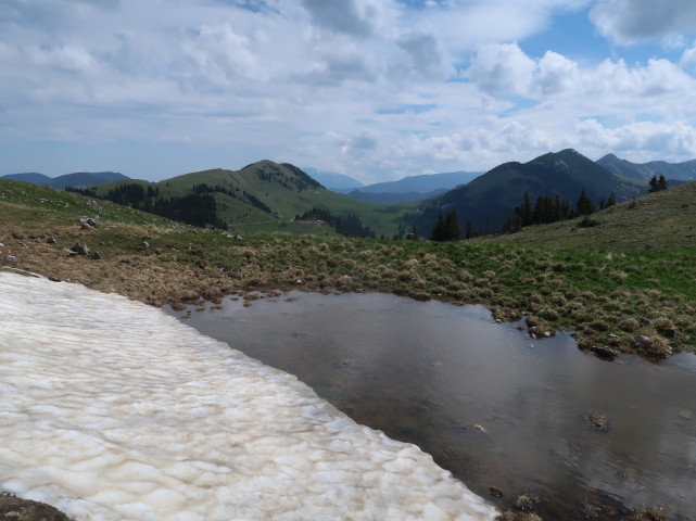neben Weg 401 zwischen Spielkogel und Waxeneggh&uuml;tte