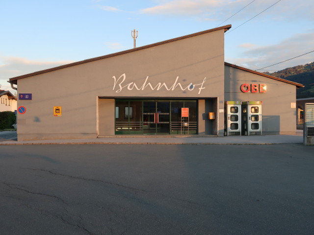 Bahnhof Kirchberg in Tirol, 820 m (12. Mai)
