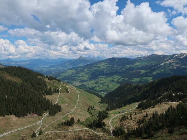 vom Schledererkopf Richtung Nordosten (12. Mai)