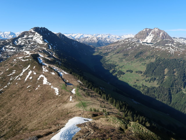 Weg 19 zwischen Schwarzkogel und Blauer Lacke (13. Mai)