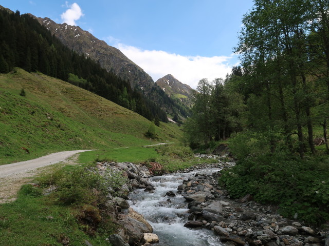 Oberer-Grund-Ache zwischen Ragstattalm und Kloo-Niederalm (13. Mai)