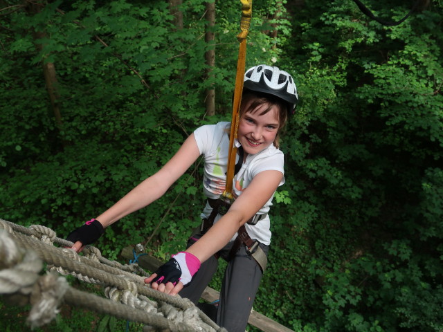 Kletterwald Buchenberg: Katja Lin im Parcours 'Baummarder'