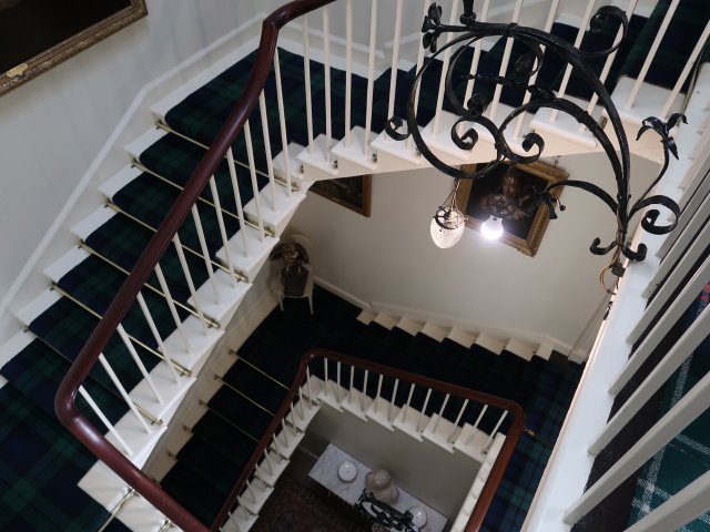 Dunrobin Castle: Staircase (28. Mai)