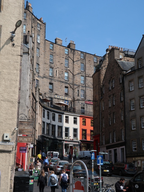 Victoria Street in Edinburgh (1. Juni)