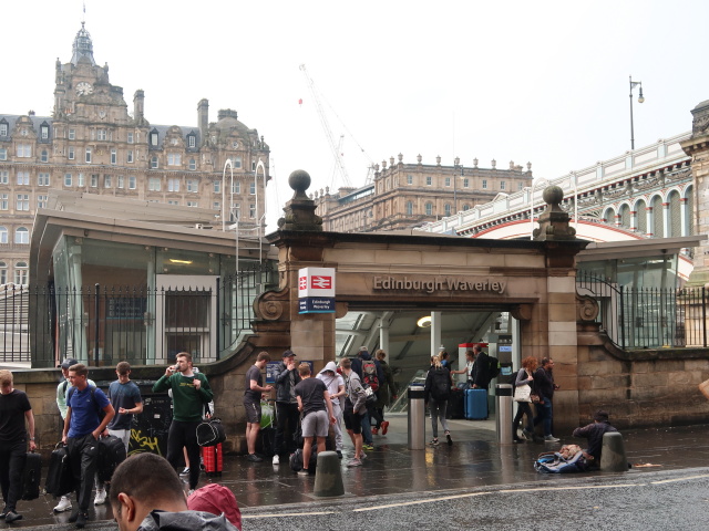 Edinburgh Waverley Station (1. Juni)