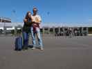 Sabine und ich am Edinburgh Airport, 41 m (26. Mai)