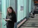 Sabine in der Edinburgh Gateway Station (26. Mai)