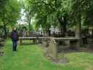 Sabine am St. Nicholas Cemetery in Aberdeen (30. Mai)