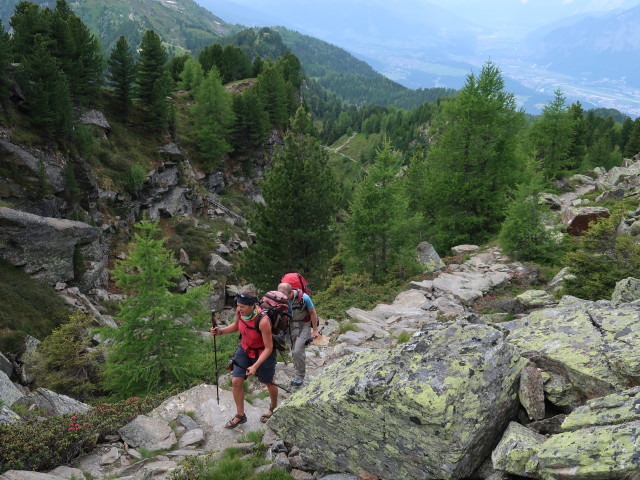 Gudrun und Christoph zwischen Zirbenweg und Viggarspitze (9. Juni)
