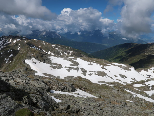 von der Grünbergspitze Richtung Südwesten (10. Juni)