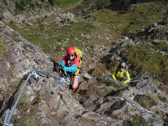 Speikboden-Klettersteig: Sigrid und Leonie zwischen Nepalbrücke und Ausstieg