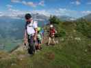 Erich, Michaela und Marion zwischen Bergstation der Goldriedbahn und Bunköpfl