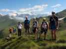 Marion, Michaela, Erich, Frank, Sonja, Ulrike und Josef zwischen Bergstation der Goldriedbahn und Bunköpfl