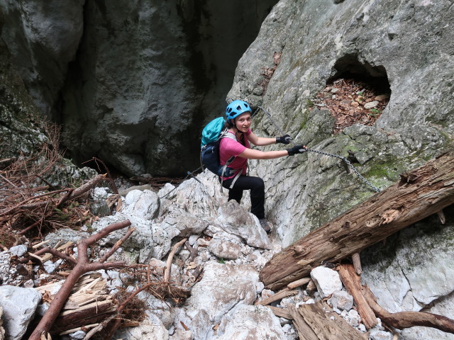 Sabine in der Weichtalklamm