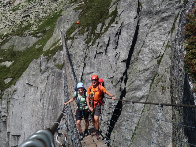 Marisa und ich auf der Salbitbrücke, 2.400 m (27. Juli)