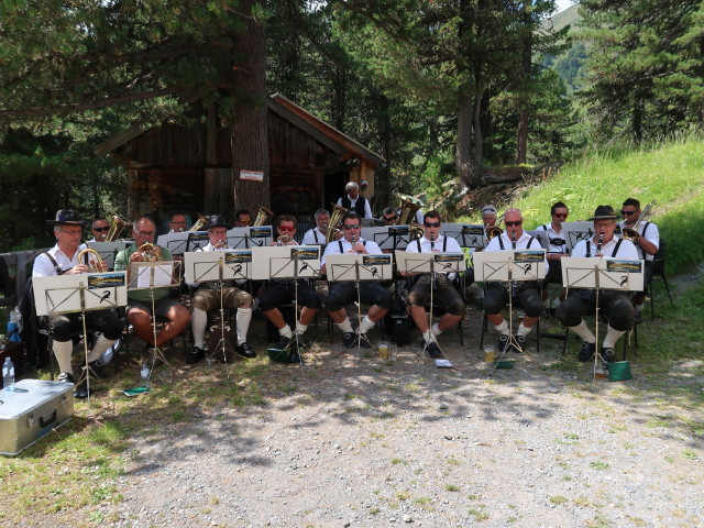 Kaunertaler M&uuml;hlbachmusi beim Gepatschhaus, 1.925 m (5. Aug.)