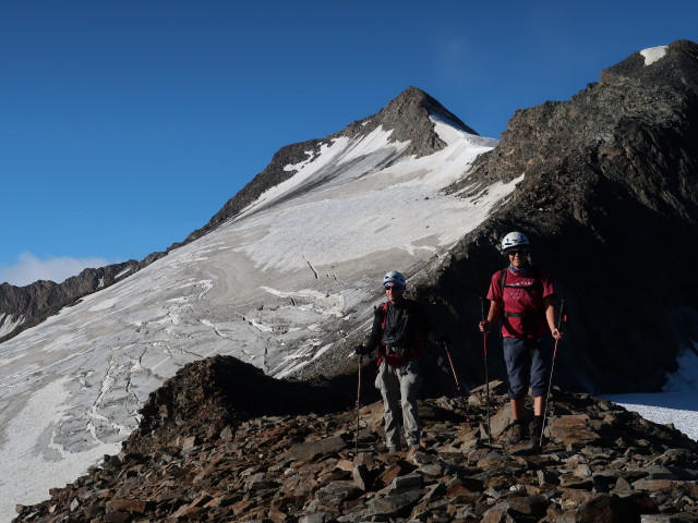 Christoph und Gudrun im Firmisanjoch, 3.287 m (12. Aug.)