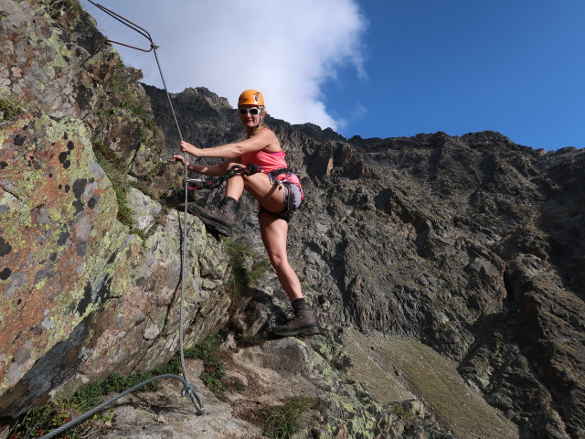 Kleinbärenzinne-Klettersteig: Evelyn im Abstieg (15. Aug.)