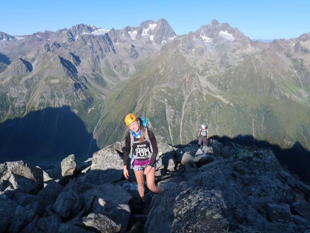 Evelyn und Bernadette am Westgrat der Hohen Geige (16. Aug.)