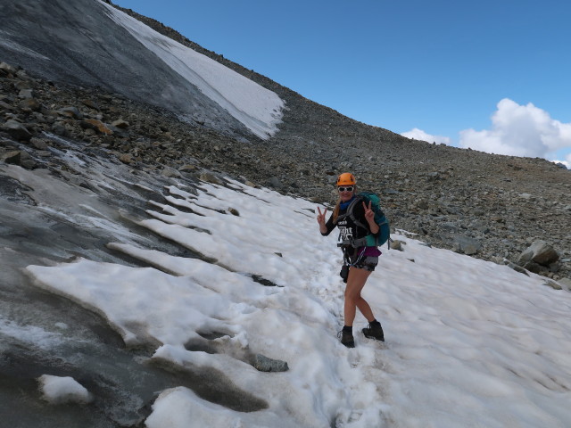 Evelyn am Gletscherrest s&uuml;dwestlich der Hohen Geige (16. Aug.)