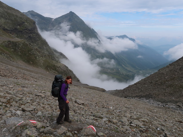 Bernadette am Weg 911 im Fernerkar (18. Aug.)