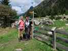 Evelyn und Bernadette am Weg 911a zwischen Pitztal und Rüsselsheimer Hütte (15. Aug.)