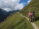 Evelyn und Bernadette am Weg 911a zwischen Pitztal und Rüsselsheimer Hütte (15. Aug.)