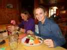 Bernadette und Evelyn in der Rüsselsheimer Hütte, 2.328 m (15. Aug.)