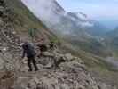 Bernadette und Evelyn am Weg 911 zwischen Fernerkar und Frischmannhütte (18. Aug.)