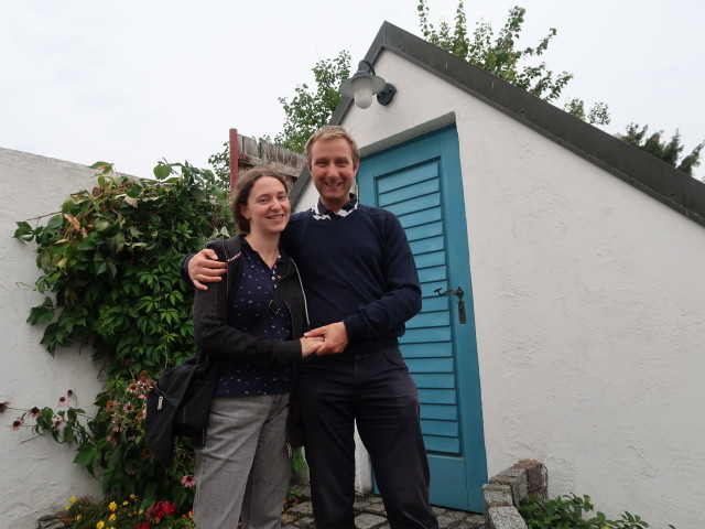 Sabine und ich beim Kleinhaus