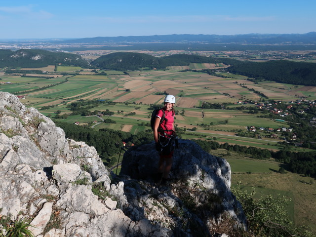 &Ouml;TK-Klettersteig: Larissa bei der Hofrat Schwarzer-Rast