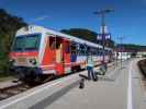 Sabine im Bahnhof Weissenbach-Neuhaus, 354 m