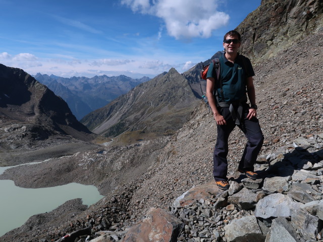 Ronald zwischen Bachfallenferner und Gr&uuml;ne Tatzen-Ferner (16. Sep.)