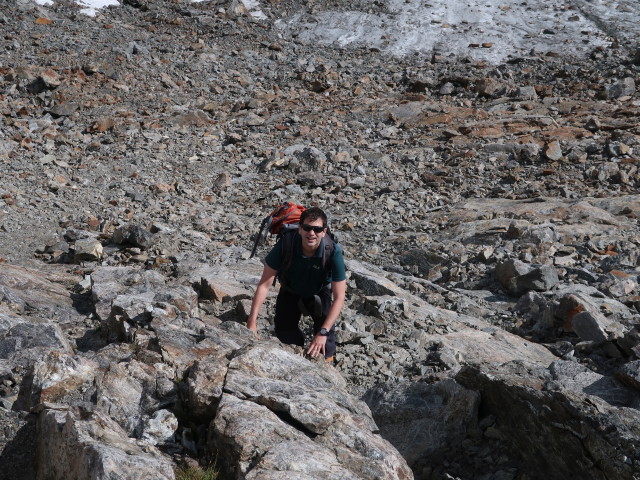 Ronald zwischen Gr&uuml;ne Tatzen-Ferner und Hohem Seeblaskogel (16. Sep.)