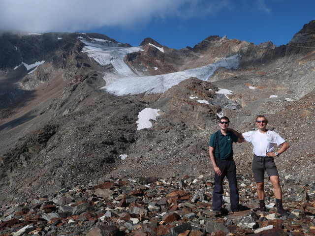 Ronald und ich zwischen Grieskogelferner und Zwieselbachjoch (17. Sep.)