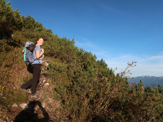 Sabine zwischen Arlingsattel und Wildfrauen-Klettersteig (6. Okt.)