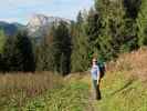 Sabine am Weg 610 zwischen Lahnerkogel und Fuchsalm (6. Okt.)