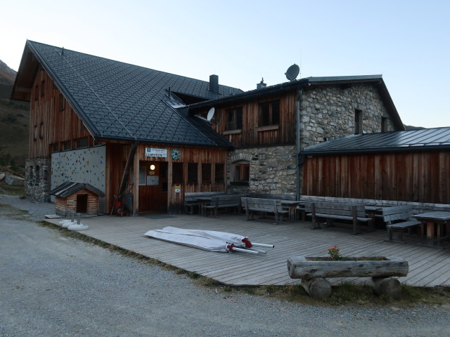Lizumer H&uuml;tte, 2.019 m (13. Okt.)