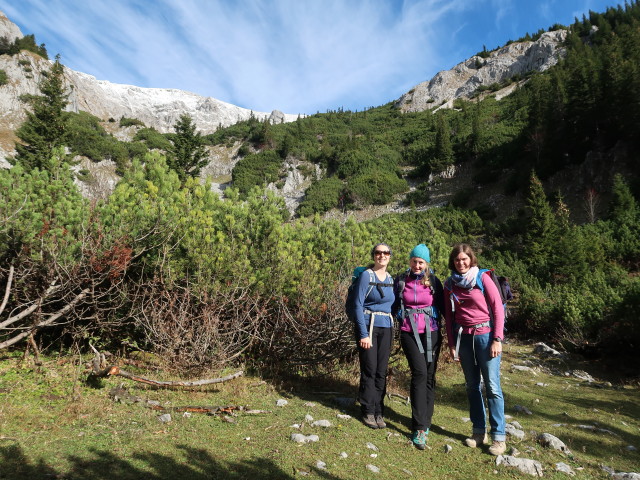 Sabine, Janna und Kerstin am Südlichen Grafensteig am Hüttenbödl